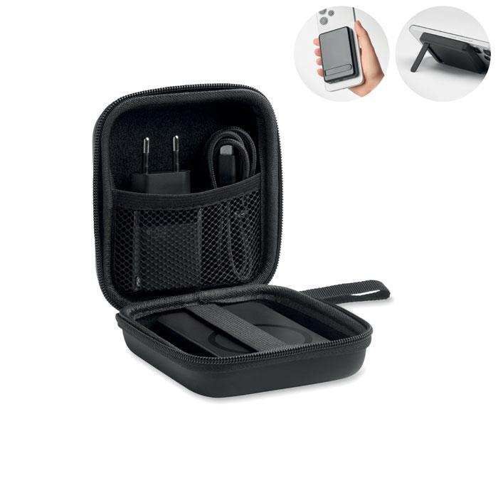 Magnetyczny powerbank 5000mAh MO3177-03 – widok z przodu