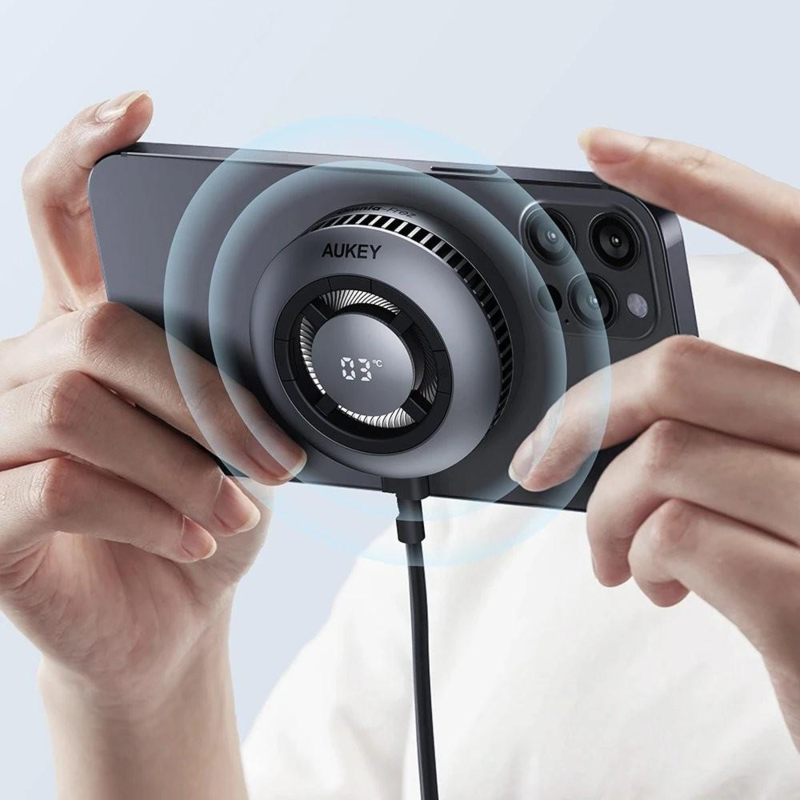 Magnetyczna ładowarka bezprzewodowa 15W z wentylatorem Aukey VAM10-15 – zdjęcie 2