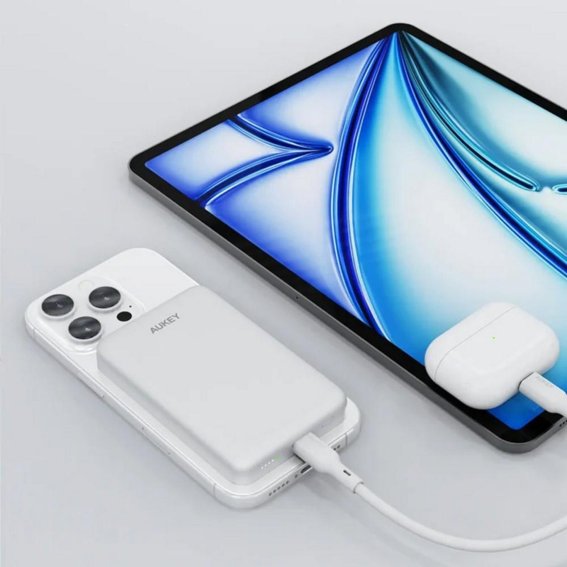 Magnetyczny, bezprzewodowy power bank 10000 mAh Aukey VAM12-32 – zdjęcie 3