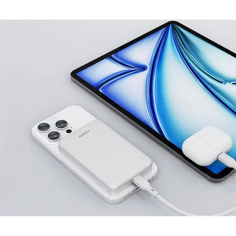Magnetyczny, bezprzewodowy power bank 10000 mAh Aukey VAM12-32 – zdjęcie 11